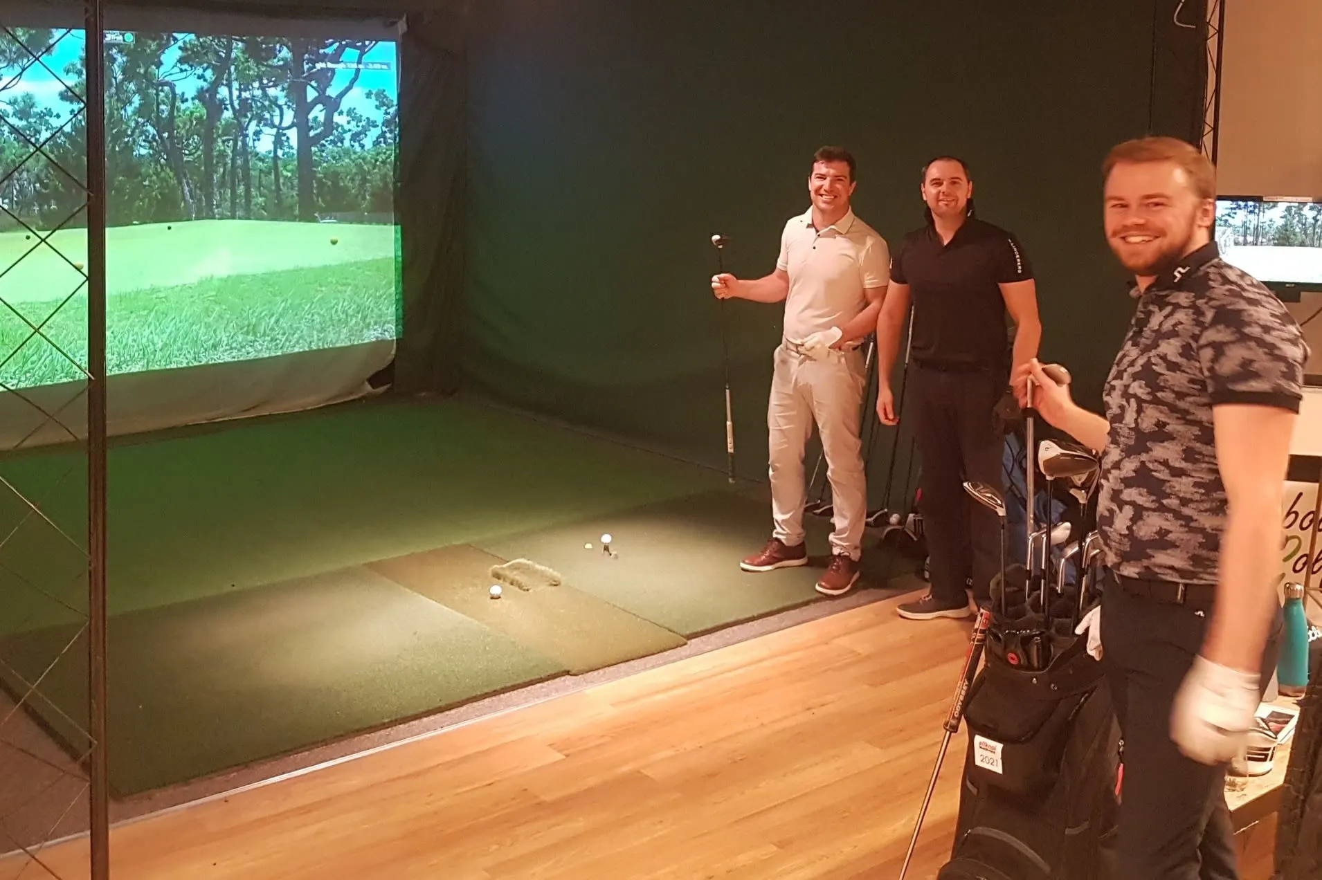 CustomGolf team